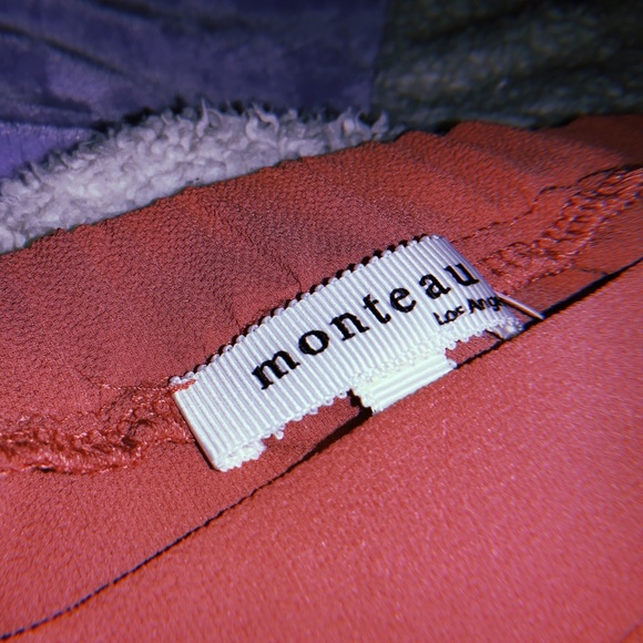 Monteau Petite Flutter-Sleeve Peplum Top 💗 ✨ - Picture 2 of 6